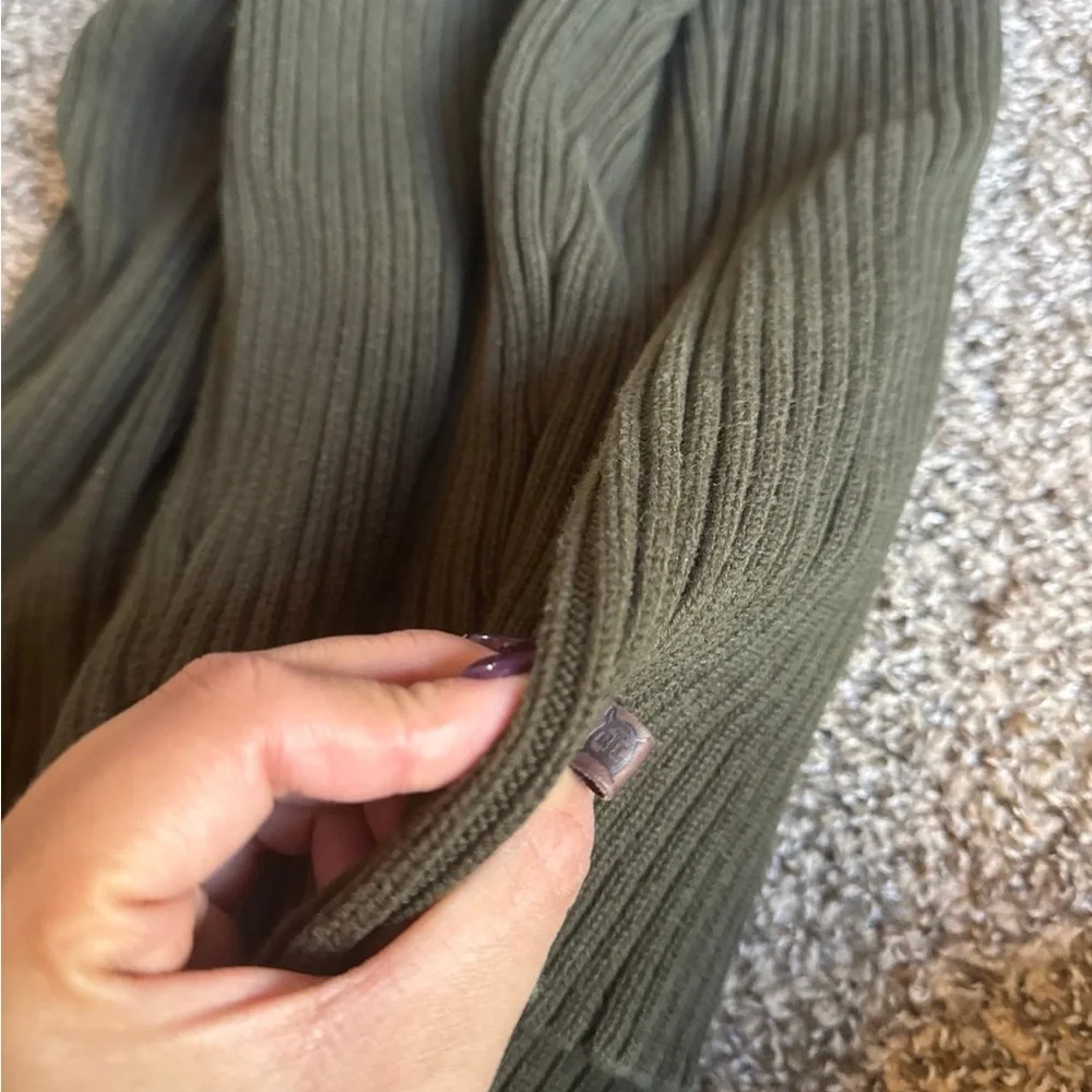 Ralph Lauren Forest Green Ribbed Turtleneck Sweater - Picture 4 of 4